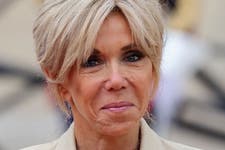 Brigitte Macron en maillot de bain : "Maman et moi", la fille de la Première dame publie une tendre photo de vacances