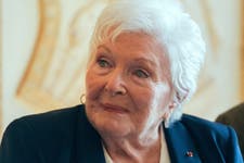 "J'espère que ça sera son dernier" : Line Renaud victime d'une vague de haine pour son 97ᵉ anniversaire